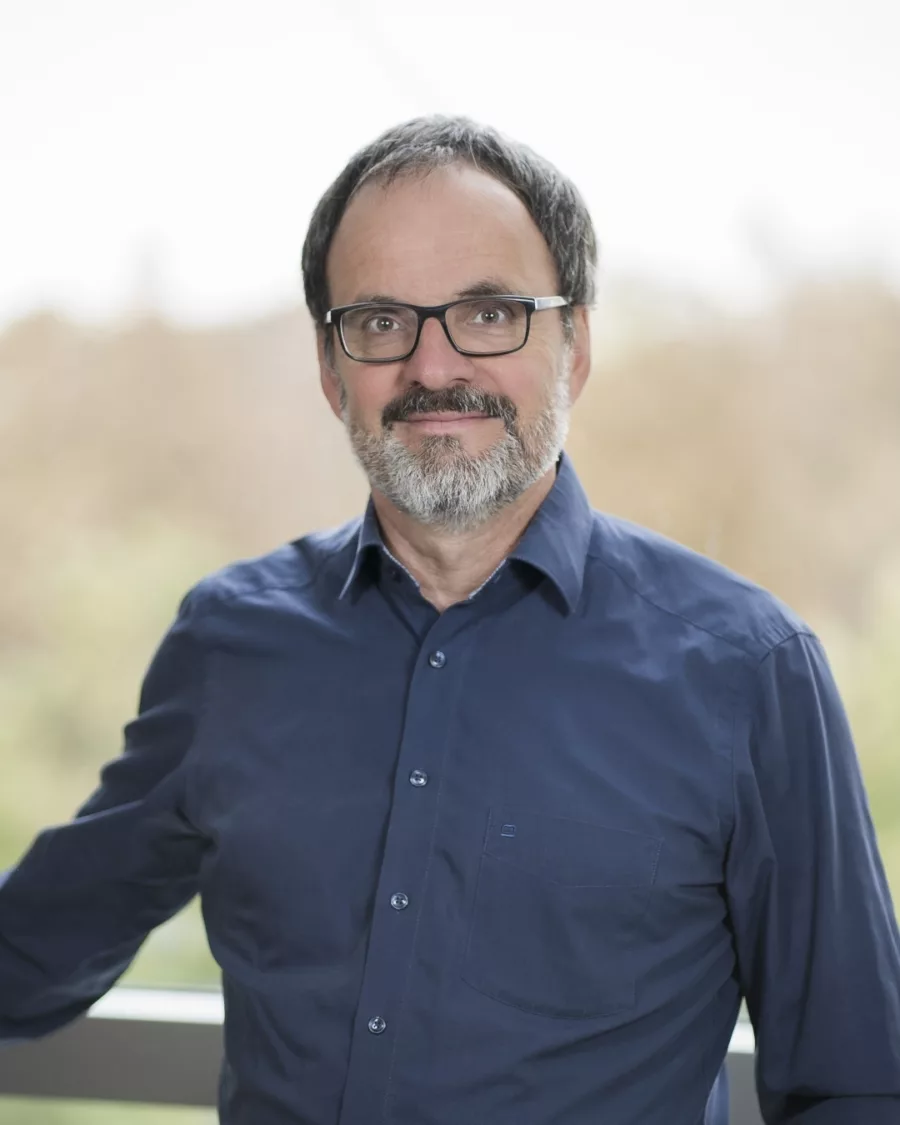 Dr. Florian Theißing